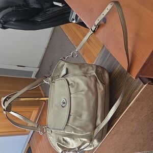 Coach Leah Gallery Tote 13172 Metallic Gold Tote 2008 $450 Retail GUC